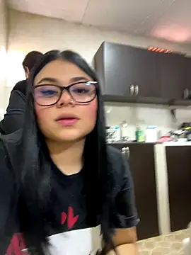 alissonfernandez  online show from September 19, 4:39 pm