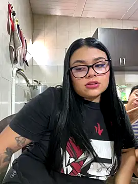 alissonfernandez  online show from October 2, 4:56 pm