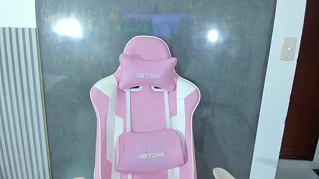 lana boomer online show from March 10, 9:41 pm