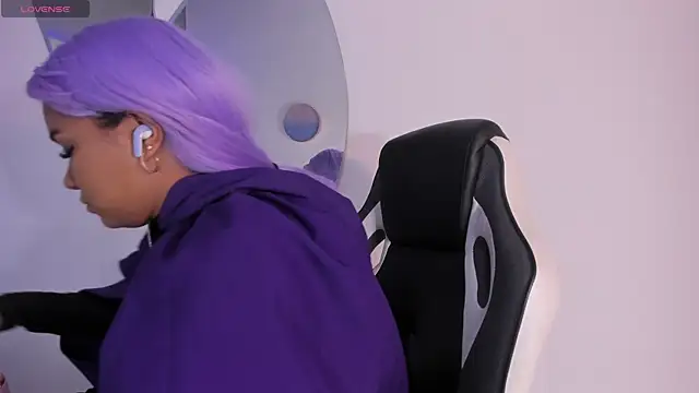 Carolina Evanss online show from October 31, 12:09 pm