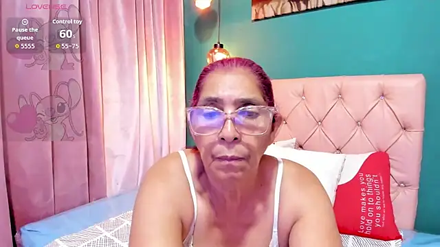 renata milf  online show from July 24, 12:03 pm