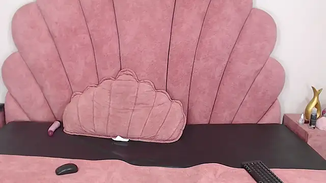 Candy Bony online show from July 22, 1:34 pm