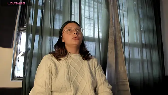 Noellesable online show from November 5, 5:18 pm