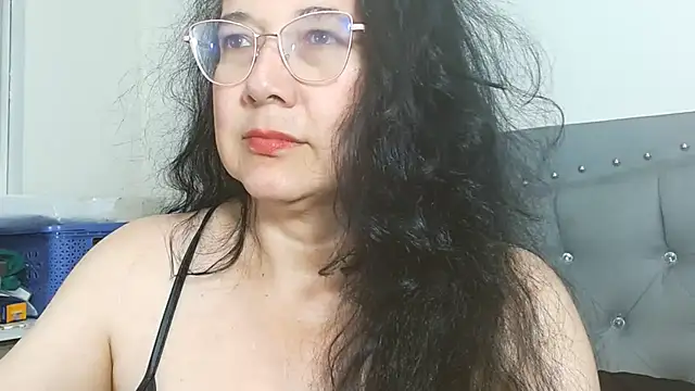 maturepriscila online show from April 15, 7:58 pm