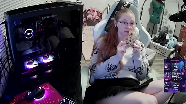 LilyFoxxx online show from November 24, 4:25 am