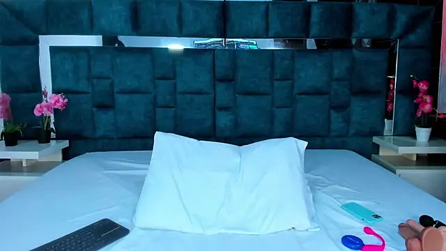 valtira nova online show from September 11, 7:47 pm