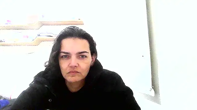 BetinaDiniz online show from November 1, 2:27 am