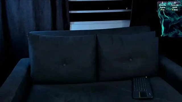 lnxmst online show from April 5, 1:48 am