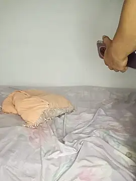 blondebitchlitle online show from November 28, 9:07 pm