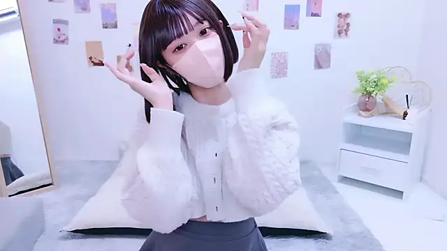 Snapshot of aki_zzz chatting on October 21, 9:19 pm aki zzz online show from October 21, 9:19 pm