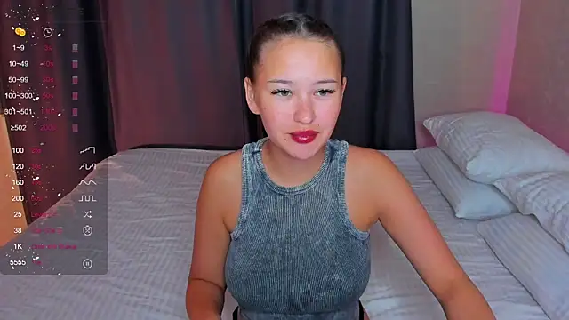 skinny sissss online show from July 8, 3:14 pm