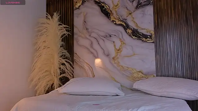 king lovely hornyy online show from July 6, 6:54 pm
