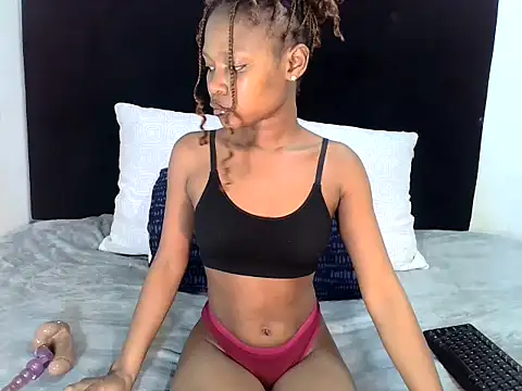 RayaBae online show from February 20, 10:10 pm