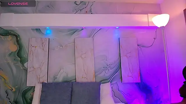 Aniie Doll online show from March 21, 8:36 pm