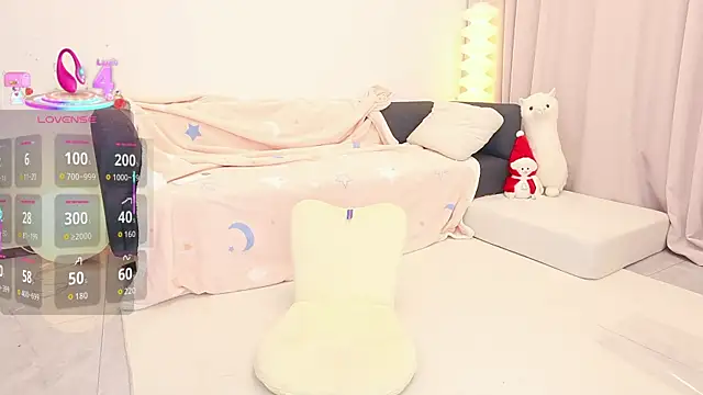 Selenaaaaa- online show from May 8, 2:15 am