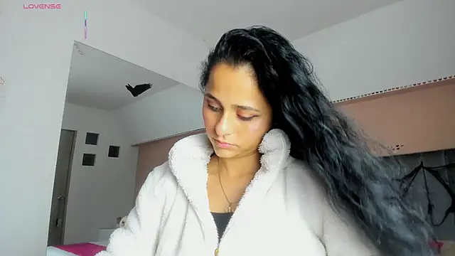 Giselle Roldan online show from October 18, 4:48 am