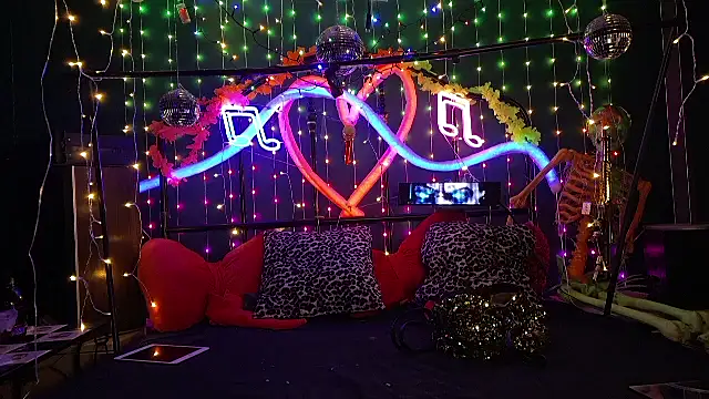 anonymouszN online show from March 8, 9:08 pm