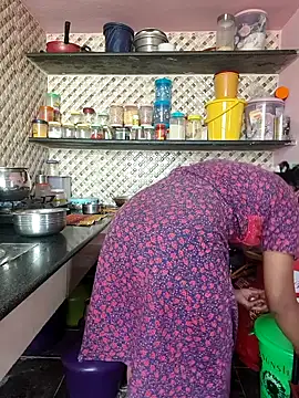 Snapshot of Tamil_Shalini_Lustyy chatting on October 12, 6:27 am Tamil Shalini Lustyy online show from October 12, 6:27 am
