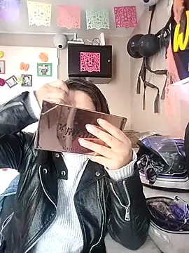 Victoria Ponce1 online show from October 27, 5:19 pm