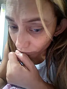 salome drasin online show from May 15, 10:56 pm