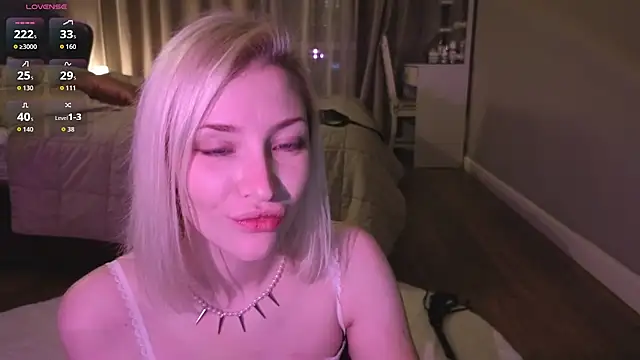 Snapshot of alexa_novak chatting on September 30, 2:22 pm alexa novak online show from September 30, 2:22 pm