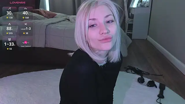 Snapshot of alexa_novak chatting on October 13, 2:58 am alexa novak online show from October 13, 2:58 am