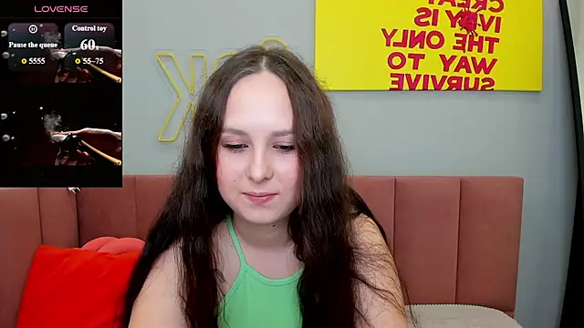 BeatriceReeves online show from June 12, 1:13 am