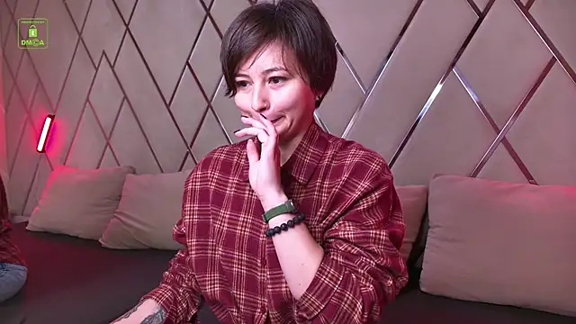 Ishtar Divine online show from November 9, 10:55 am