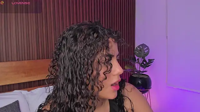 yaya23x online show from November 24, 2:30 pm