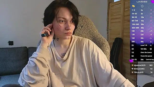 esajukyy online show from March 29, 9:08 am