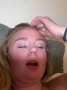 CherryEmmy online show from September 18, 6:39 pm