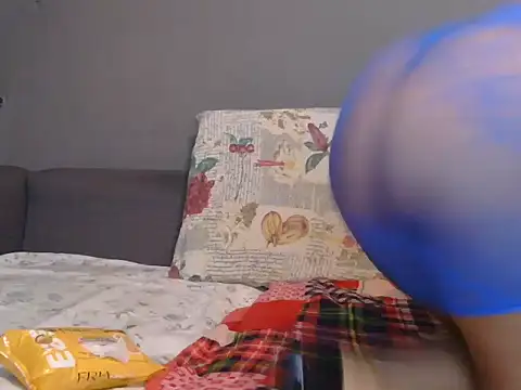 Emily andre online show from November 12, 10:30 pm