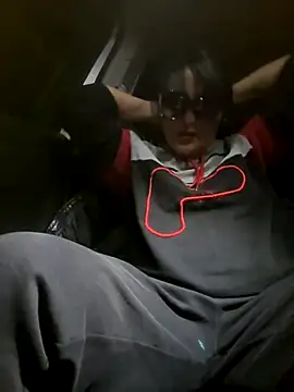 Emily andre online show from November 28, 6:33 pm