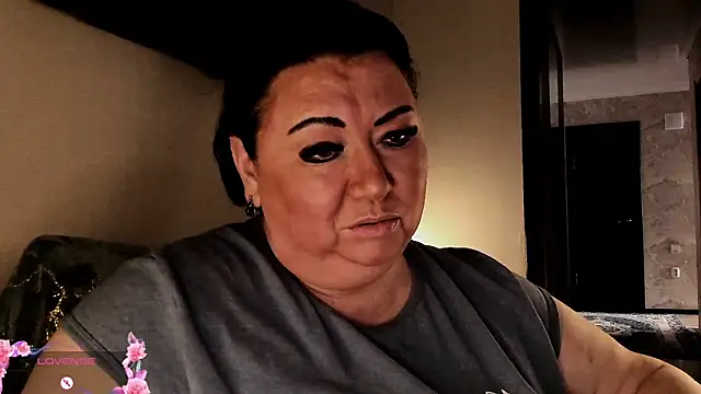 SexxyDreams1 online show from September 19, 5:06 am