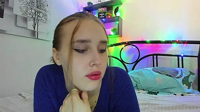 LinaTruly online show from March 27, 10:21 pm