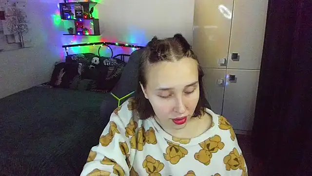 LinaTruly online show from February 16, 9:36 pm