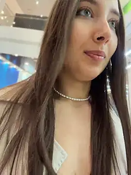VelvetVixenI online show from June 21, 6:45 pm