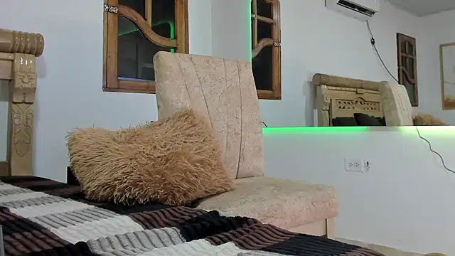 oriana rodriguez online show from February 23, 6:57 am