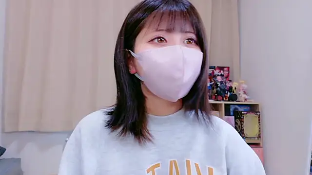 Snapshot of -anzu-o chatting on September 17, 9:13 pm -anzu-o online show from September 17, 9:13 pm