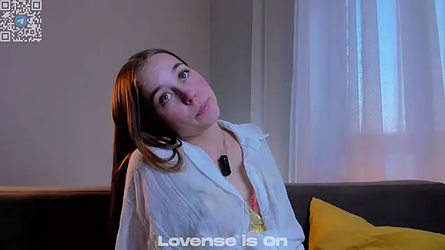 FalineDowlen online show from January 17, 2:41 am