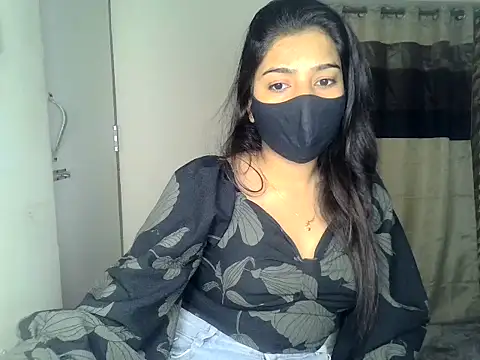 kritikadoll online show from March 25, 8:50 am