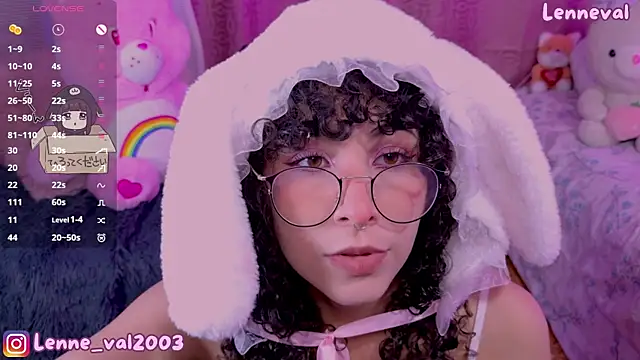 Snapshot of Lenneval1 chatting on September 14, 2:09 am Lenneval1 online show from September 14, 2:09 am