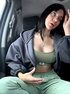 JulliaVegas online show from November 19, 2:44 am