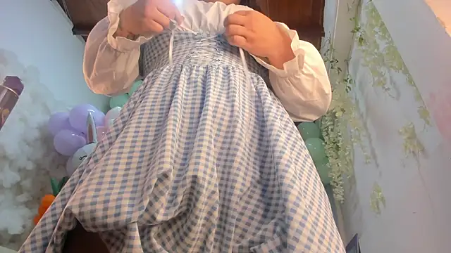 Danniela18  online show from April 4, 12:26 pm