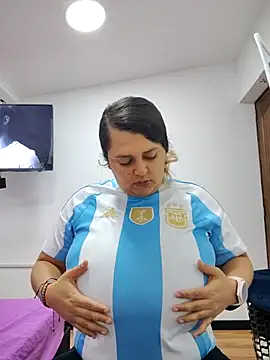 Miss balloonsmila online show from November 20, 3:29 am