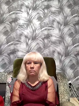 sakura blonde online show from November 2, 7:45 am