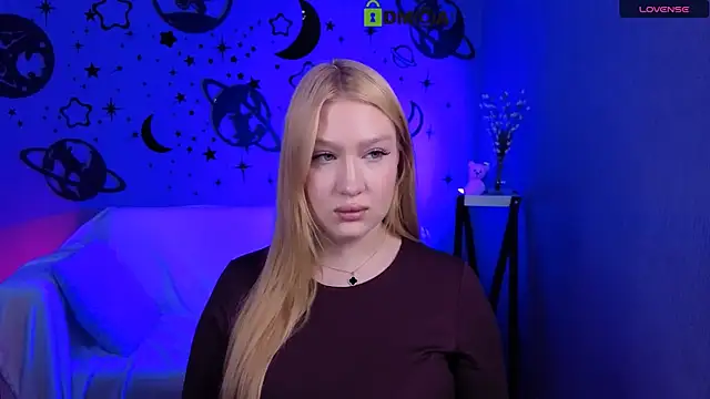 playful sophie online show from April 14, 7:25 pm