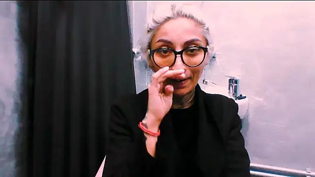 Lucky Deniz online show from November 20, 3:24 pm