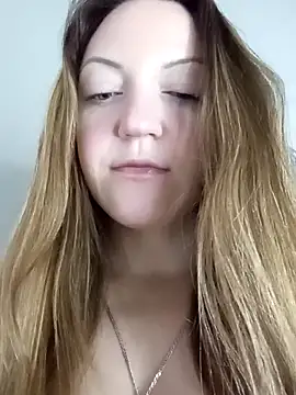 KattyLuuu online show from April 12, 7:55 am