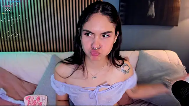 Gaby Ferrer online show from December 1, 3:48 pm